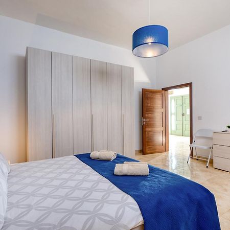 Spacious, Bright, Valley & Sea View Maisonette 沙拉 外观 照片
