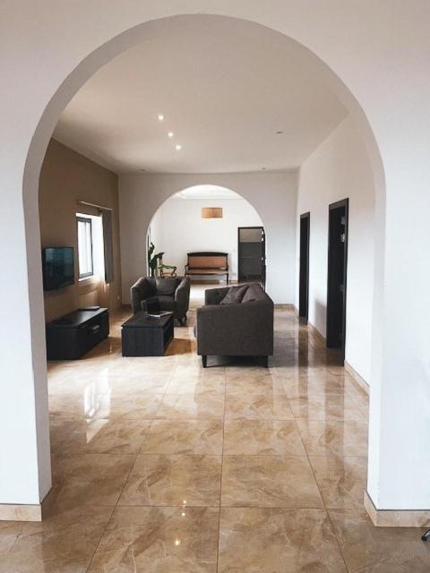 Spacious, Bright, Valley & Sea View Maisonette 沙拉 外观 照片