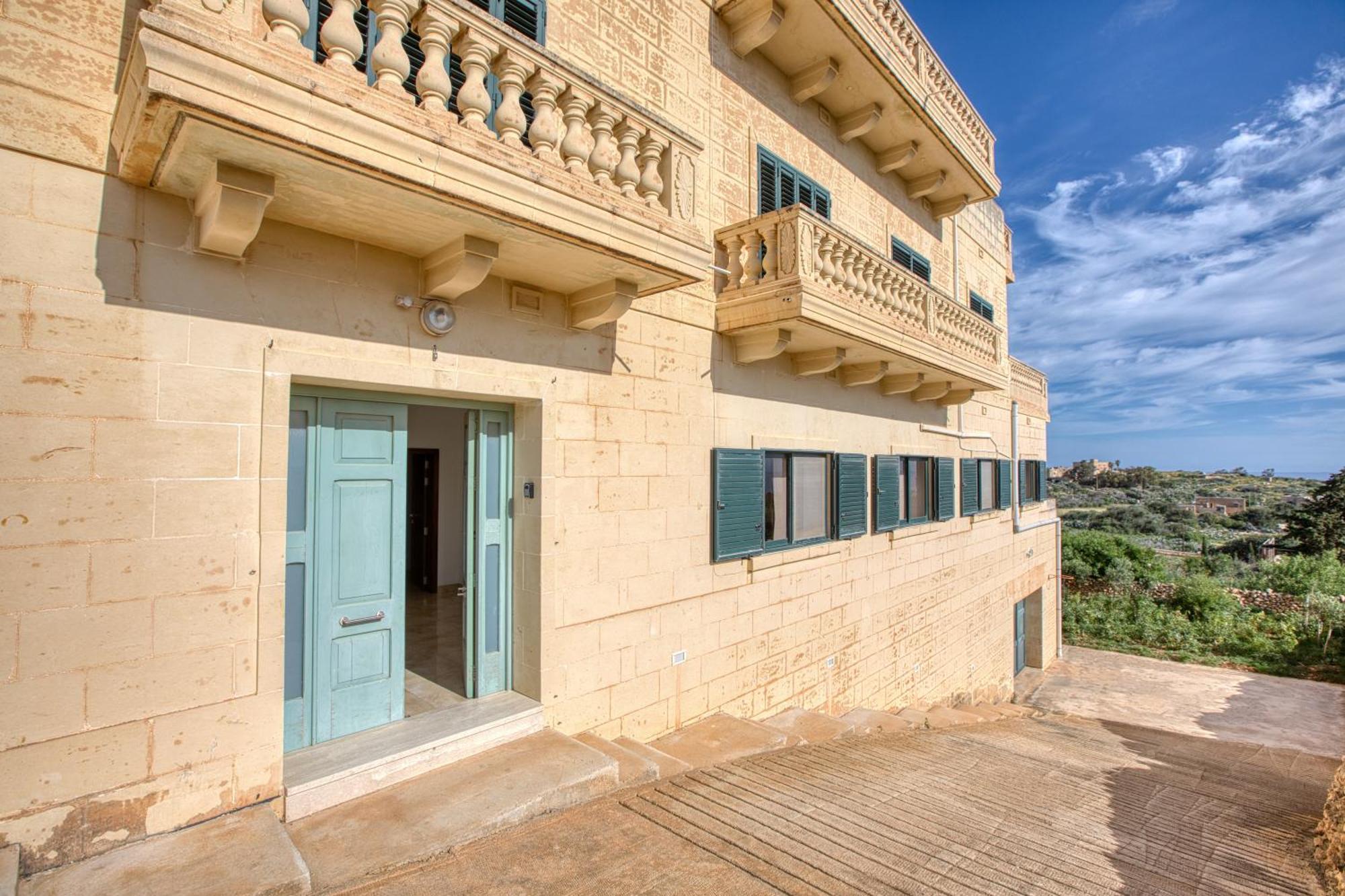 Spacious, Bright, Valley & Sea View Maisonette 沙拉 外观 照片
