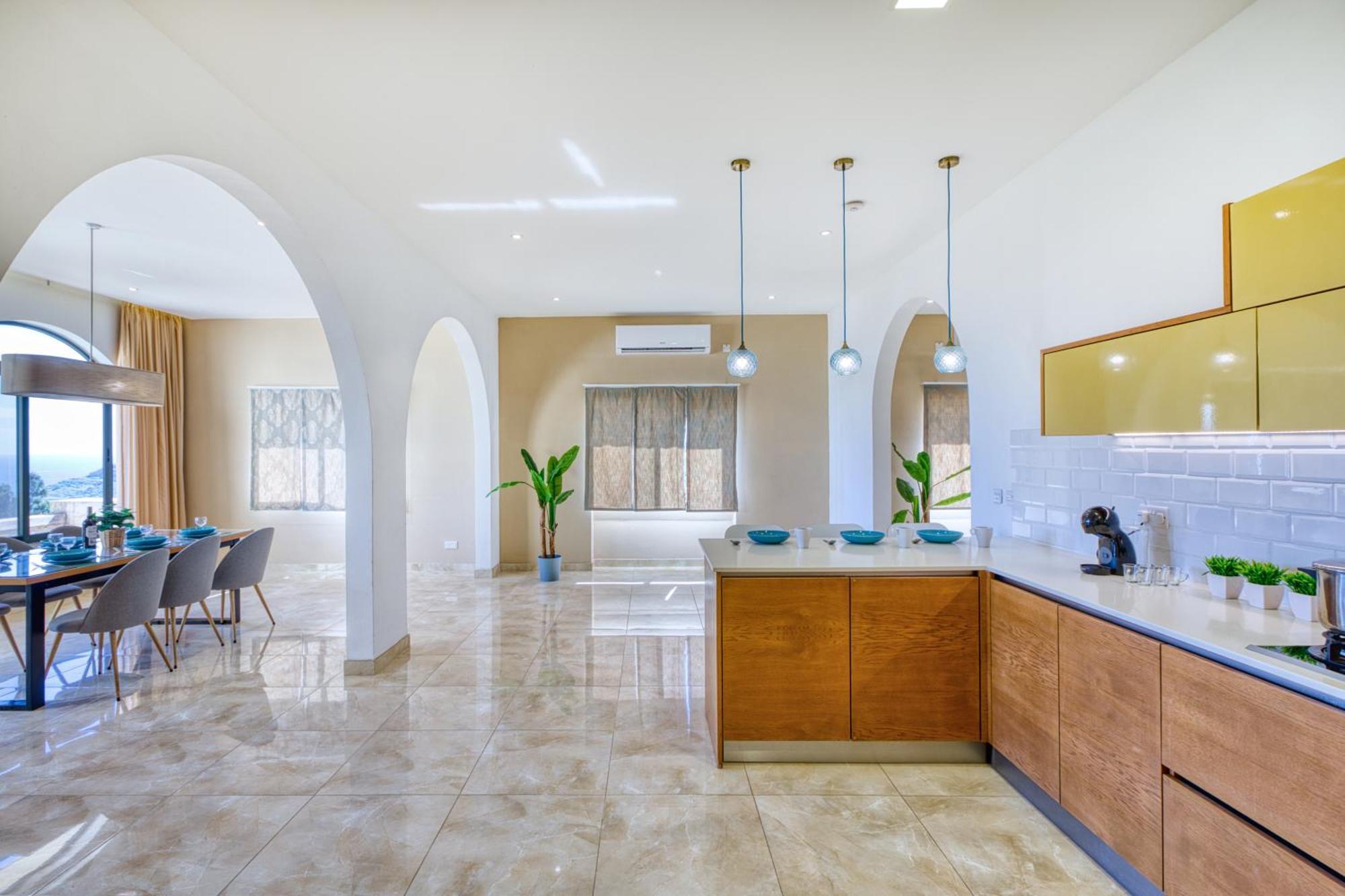 Spacious, Bright, Valley & Sea View Maisonette 沙拉 外观 照片