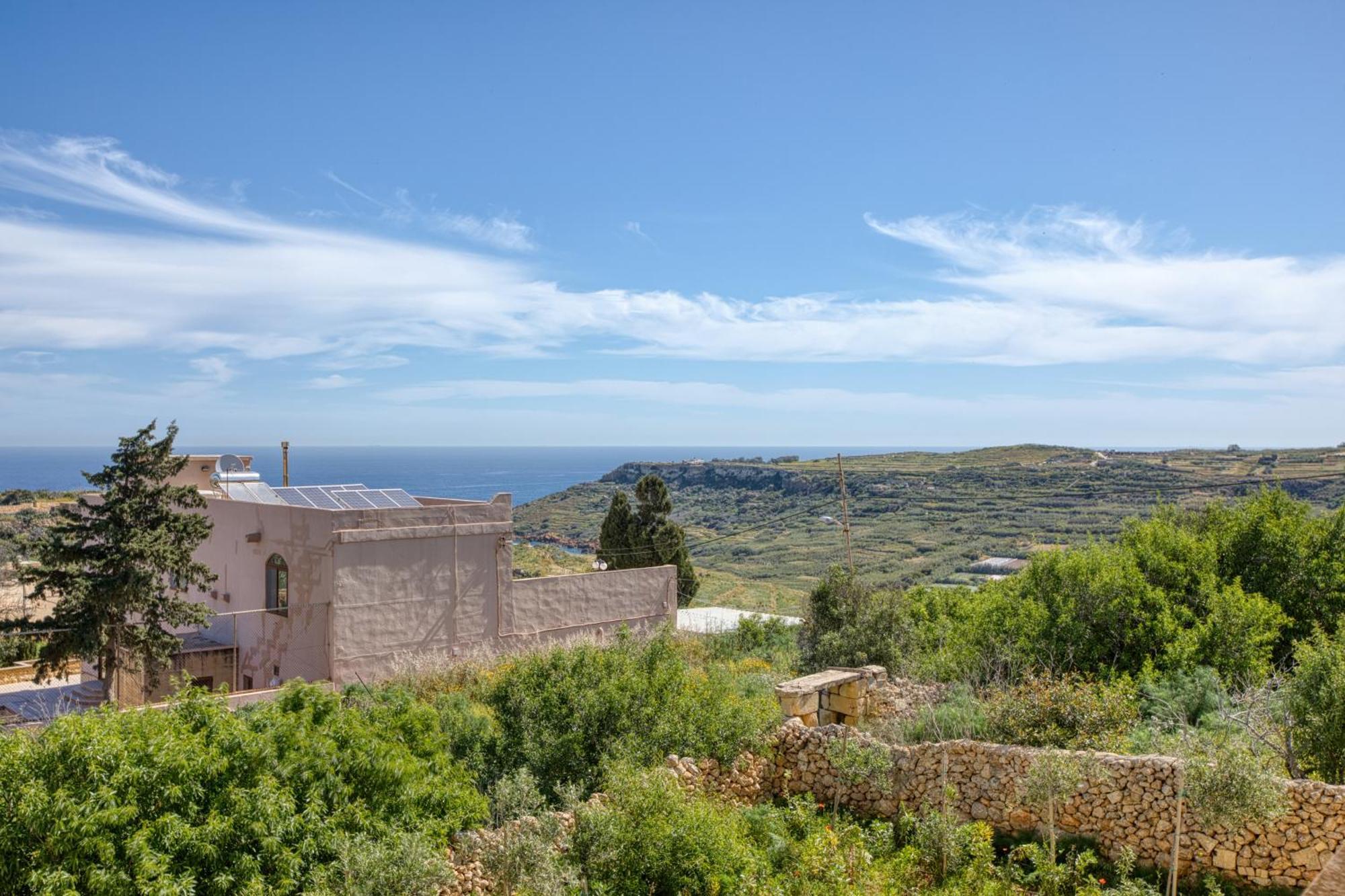 Spacious, Bright, Valley & Sea View Maisonette 沙拉 外观 照片