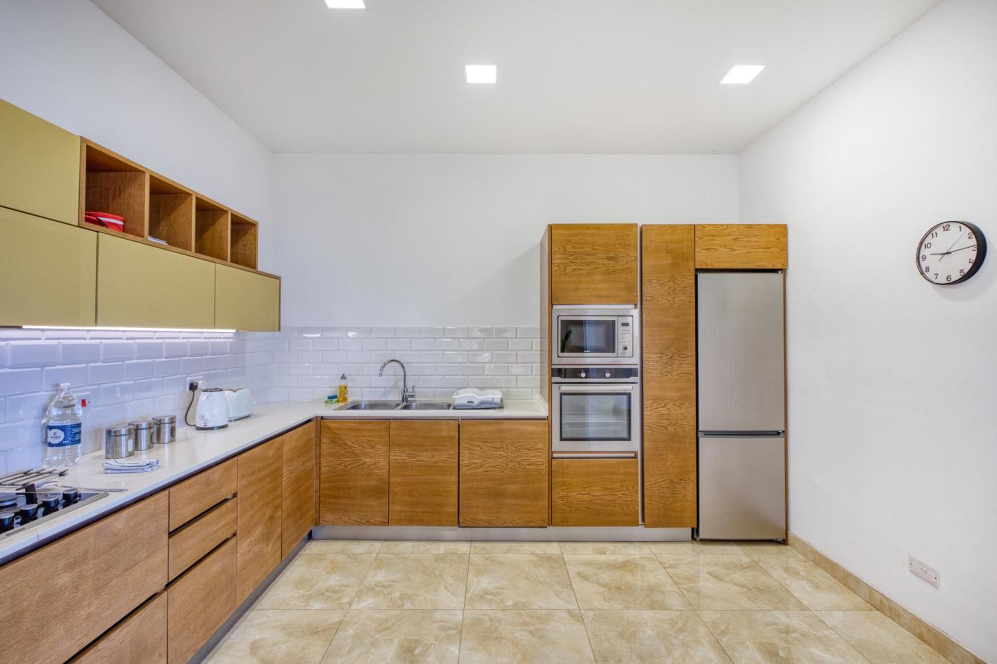 Spacious, Bright, Valley & Sea View Maisonette 沙拉 外观 照片
