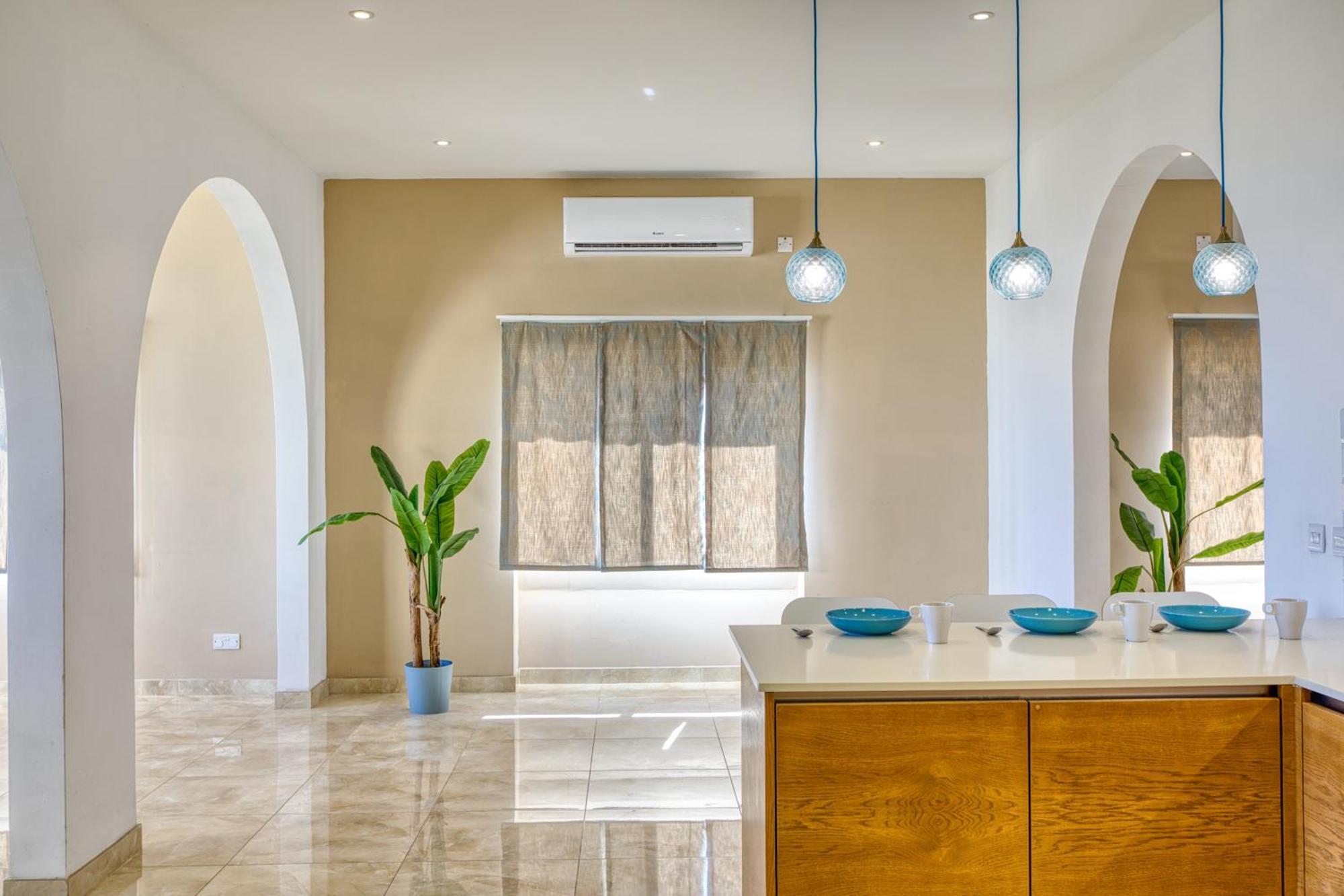 Spacious, Bright, Valley & Sea View Maisonette 沙拉 外观 照片